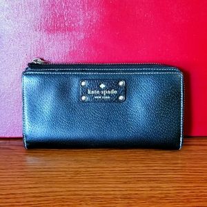 KATE SPADE ♠️ black wristlet